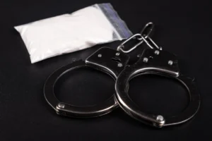 Highland, IL drug offence first-time information